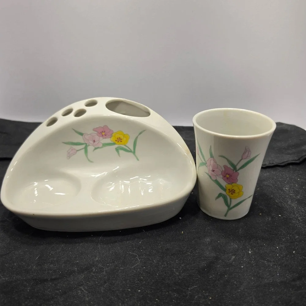 Vintage Chadwick Porcelain Bathroom Set Floral Toothbrush Holder Soap Dish